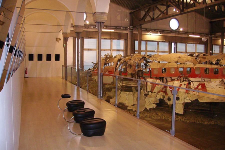 Pavimentazione in parquet per il Museo della memoria di Ustica